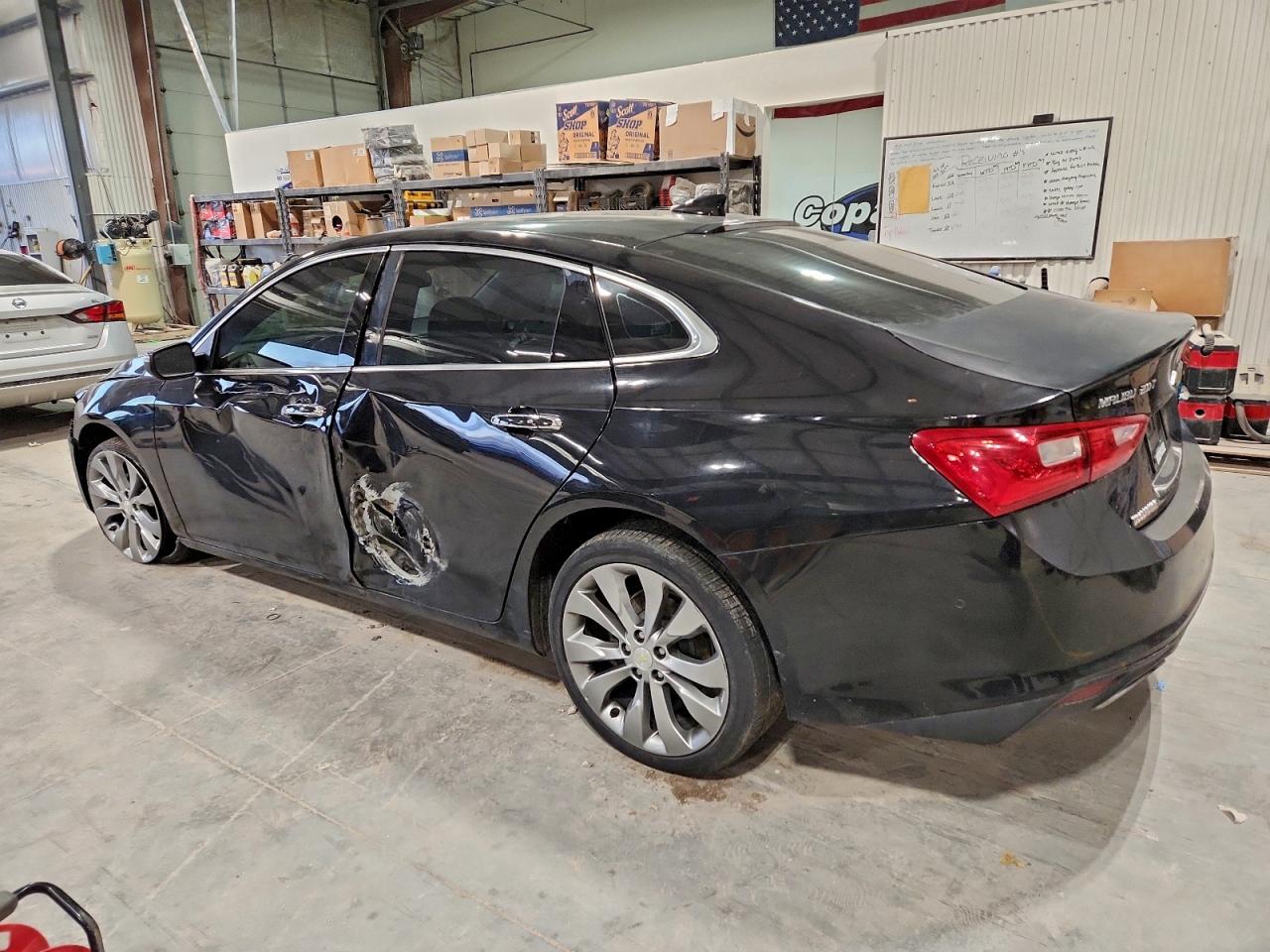 2017 CHEVROLET MALIBU PREMIER photo 2