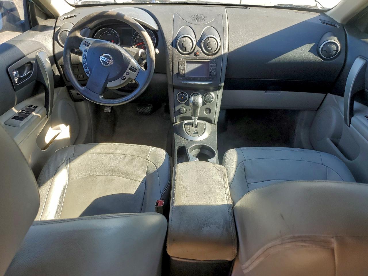 2011 NISSAN ROGUE S photo 8