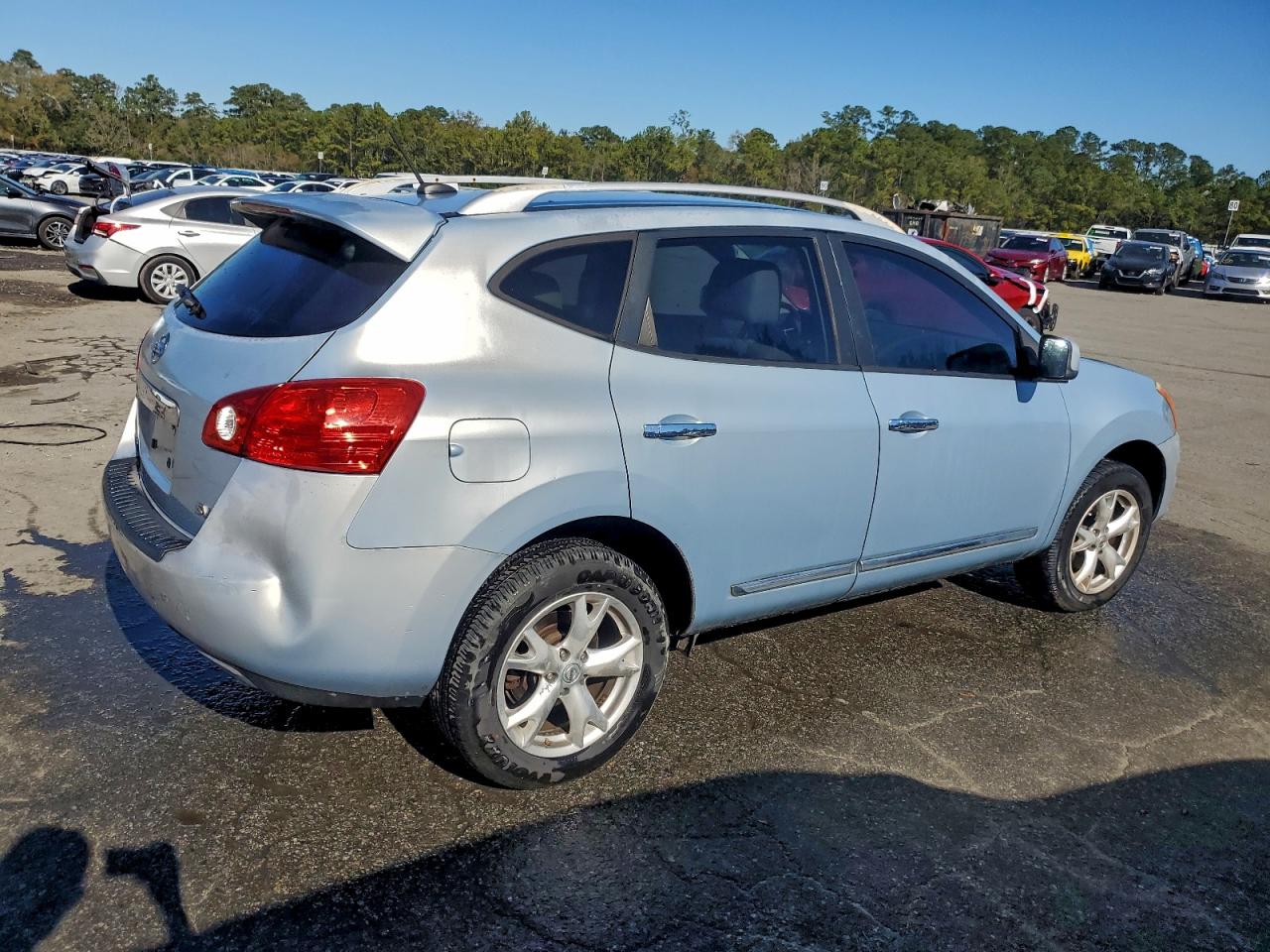 2011 NISSAN ROGUE S photo 3