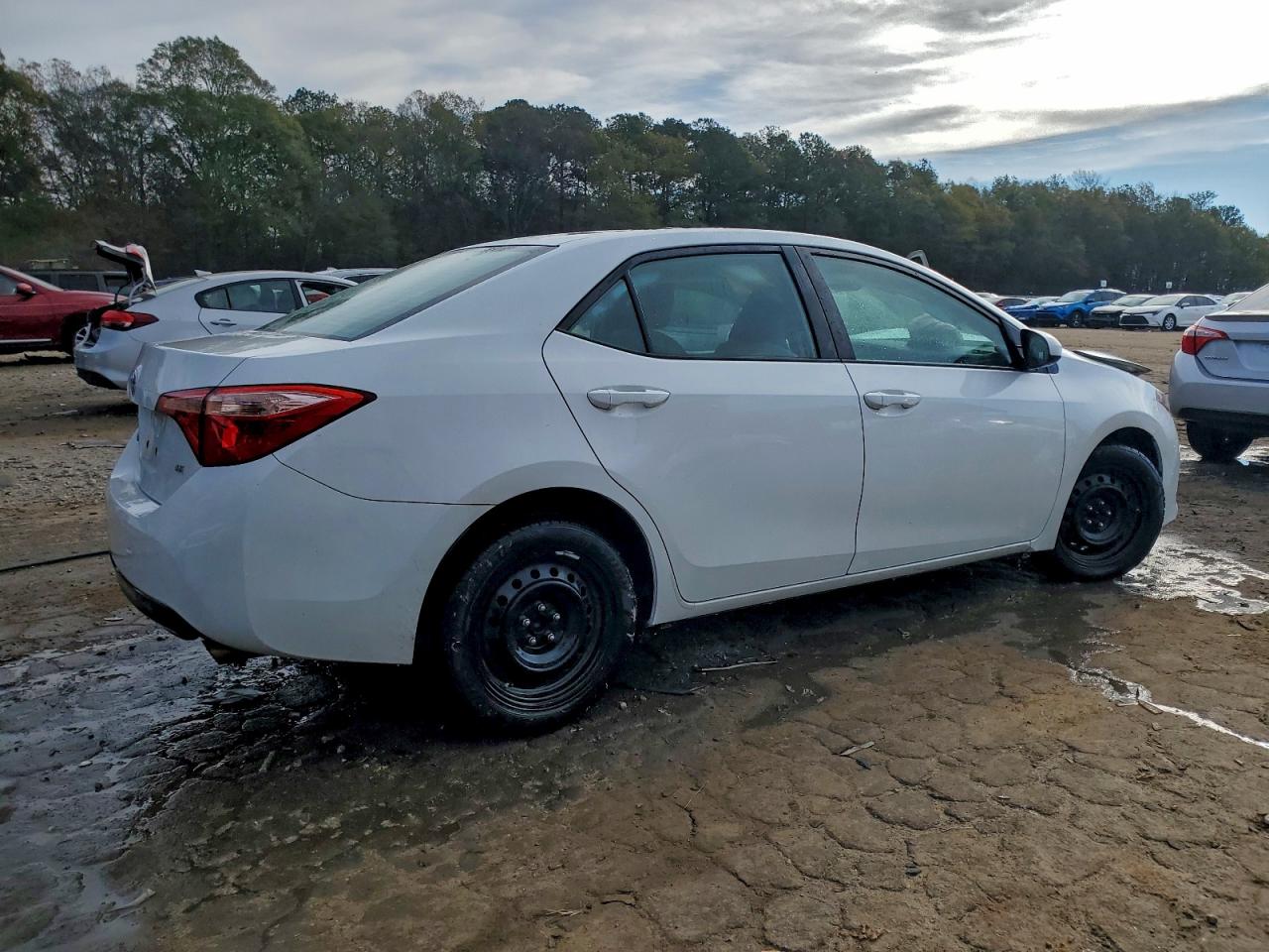 2017 TOYOTA COROLLA L photo 3