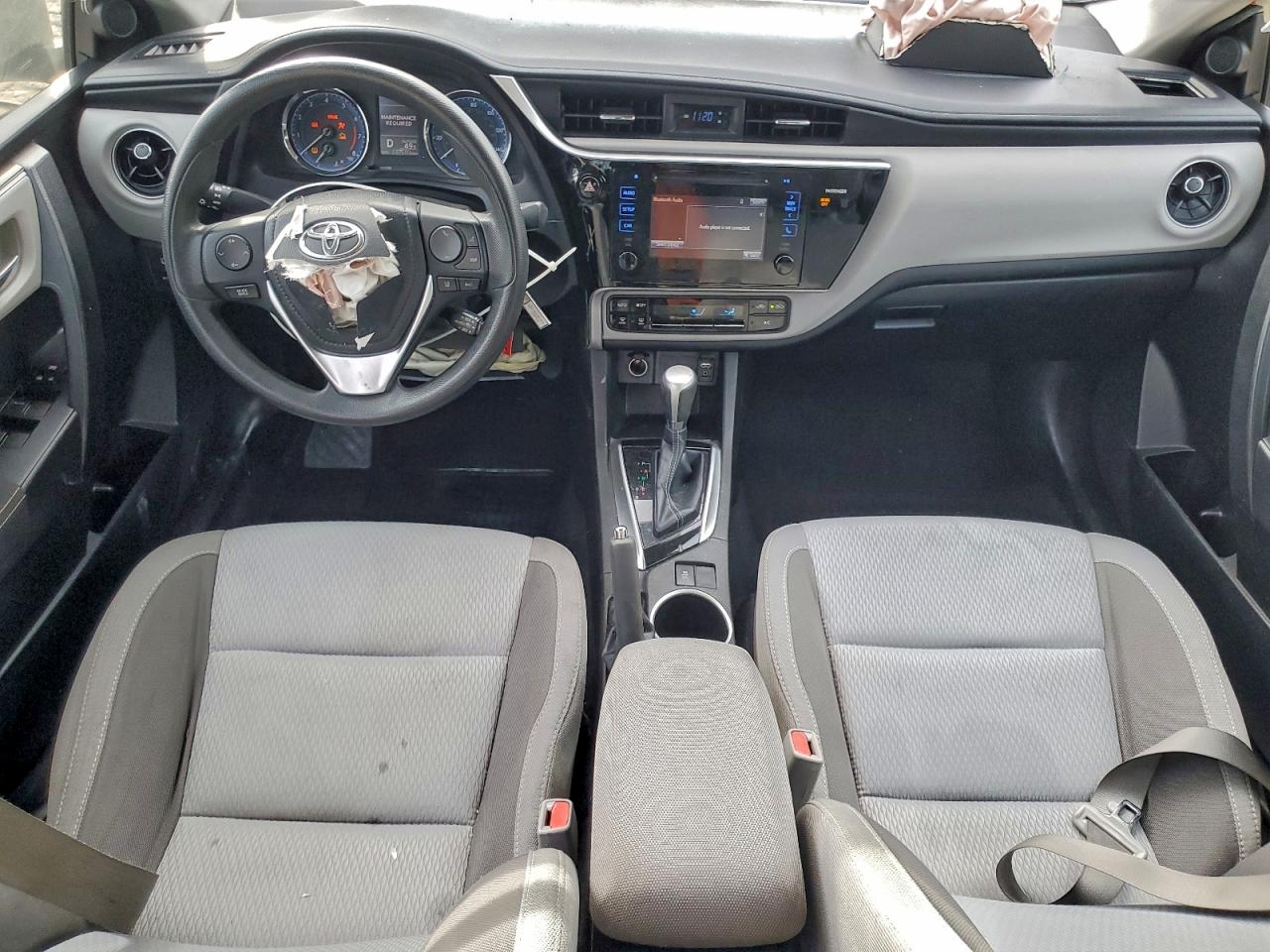 2017 TOYOTA COROLLA L photo 8