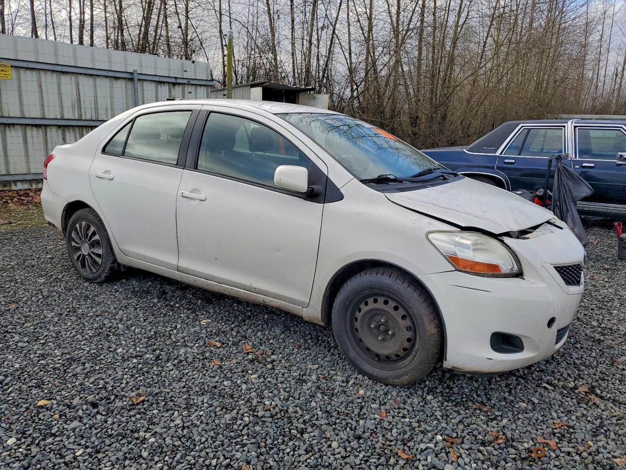 2009 TOYOTA YARIS photo 4