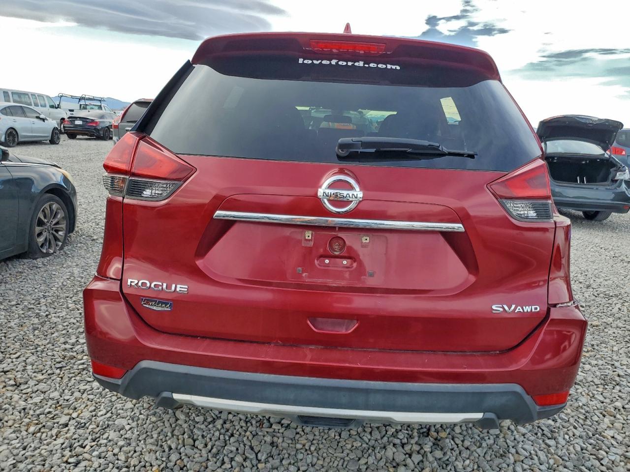2018 NISSAN ROGUE S photo 6