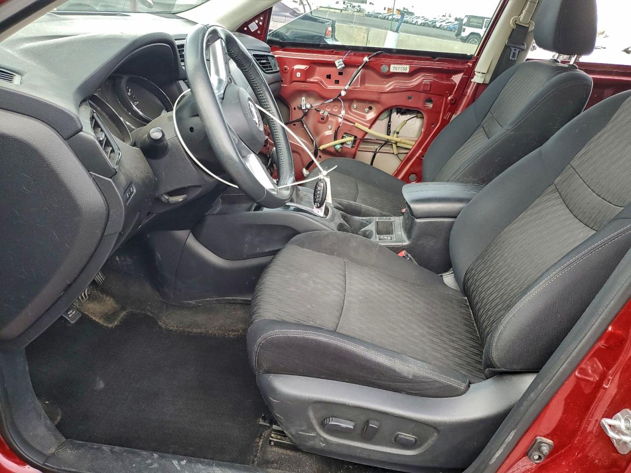 2018 NISSAN ROGUE S photo 7