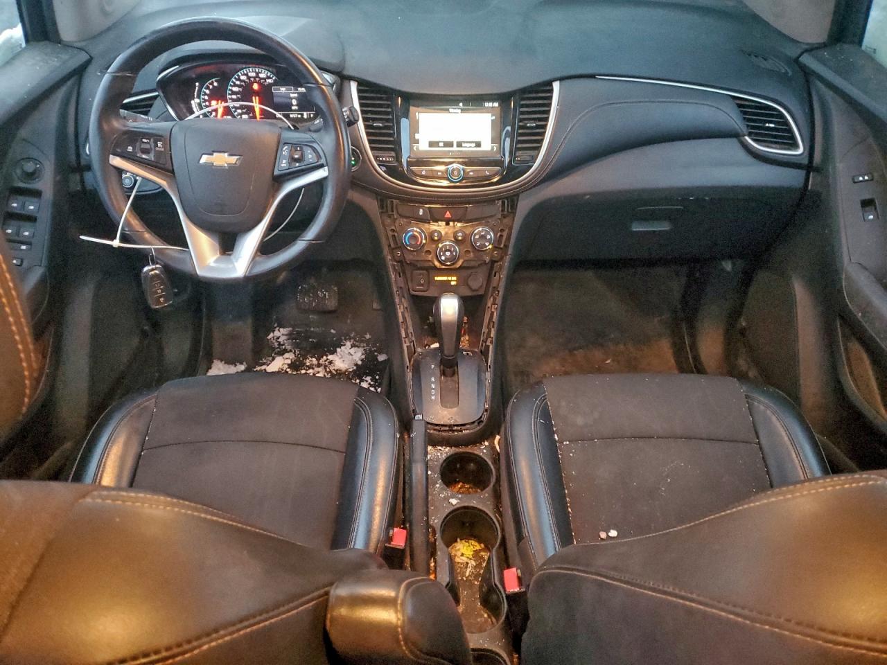 2017 CHEVROLET TRAX 1LT photo 8