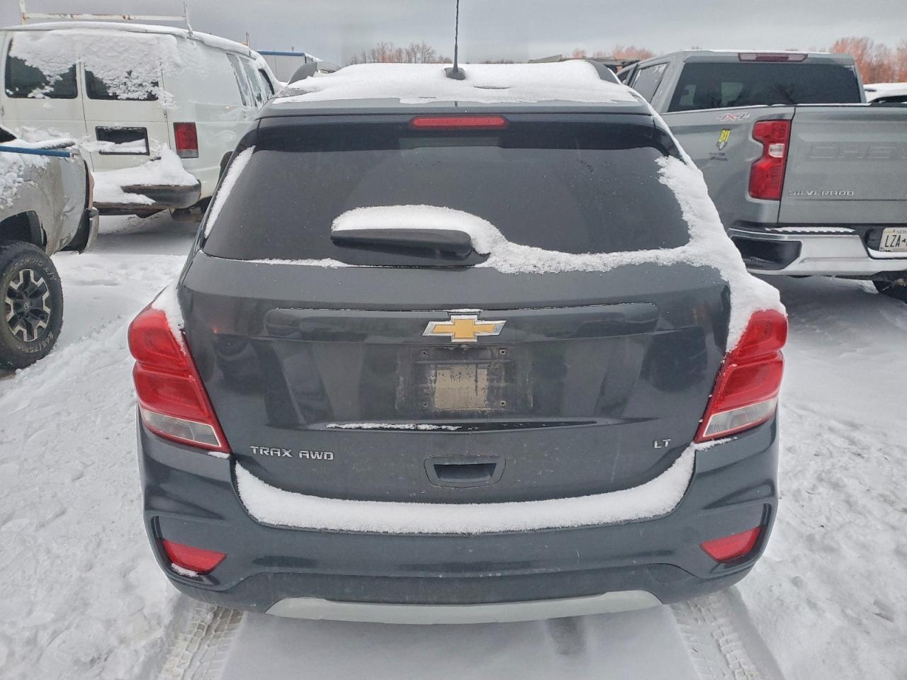 2017 CHEVROLET TRAX 1LT photo 6