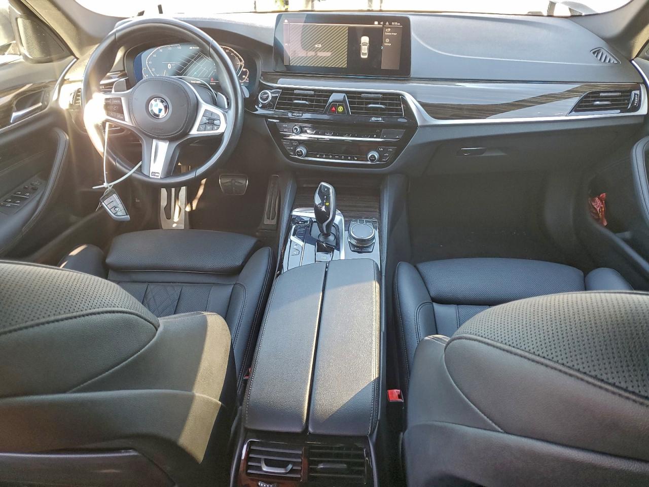 2021 BMW 530E photo 8