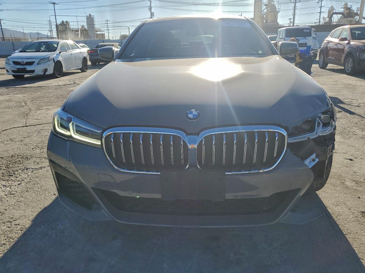 2021 BMW 530E photo 5