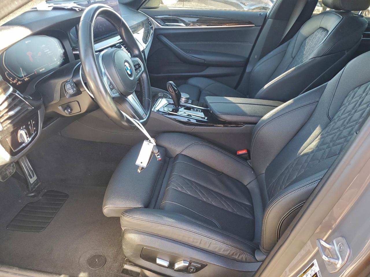2021 BMW 530E photo 7