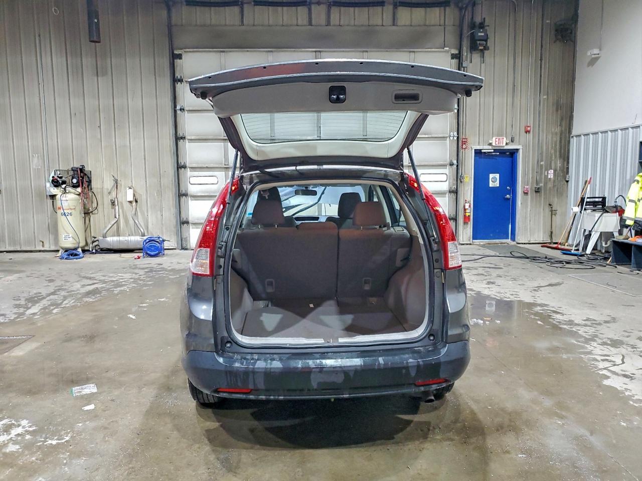 2014 HONDA CR-V LX photo 6