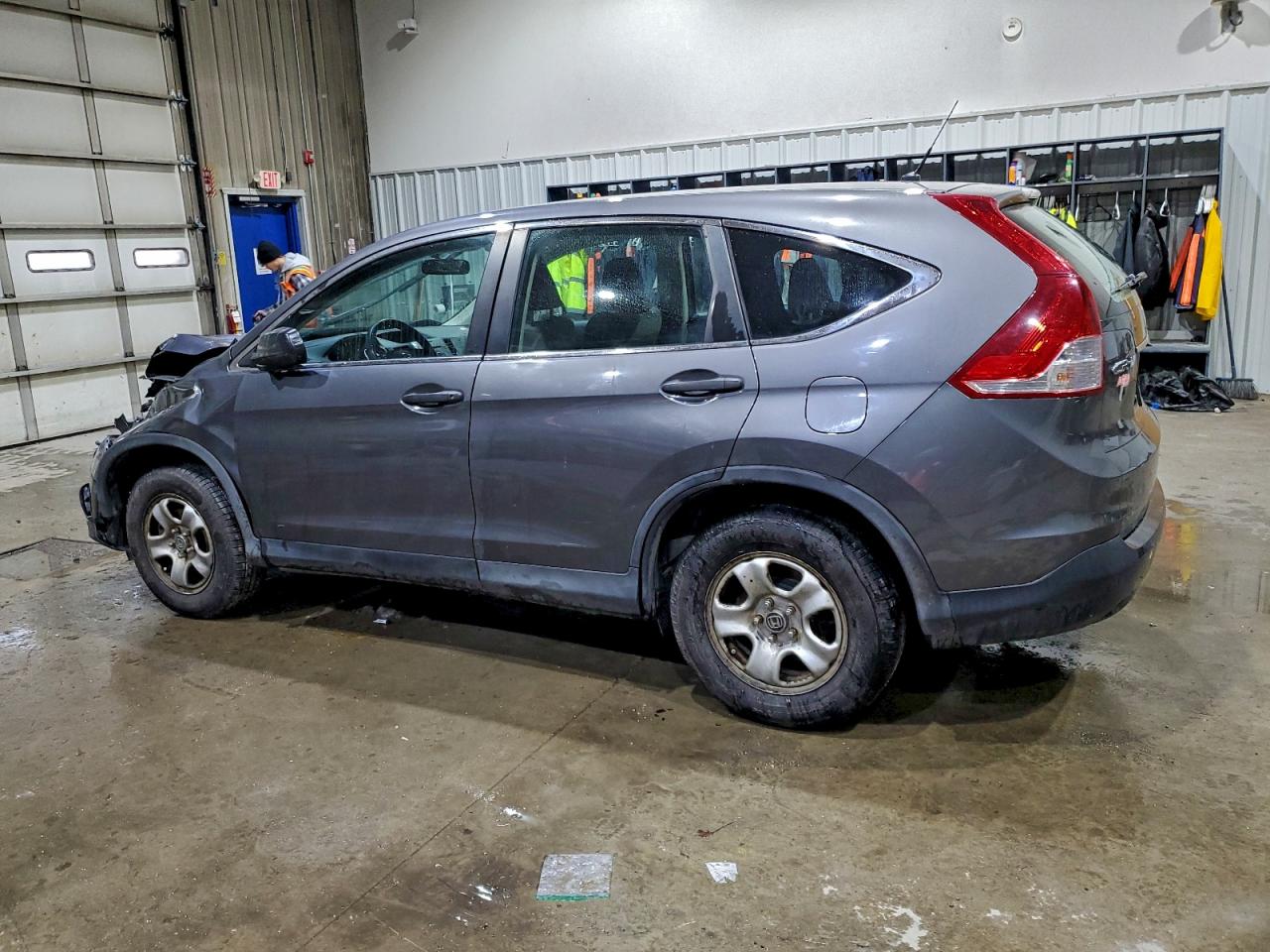 2014 HONDA CR-V LX photo 2