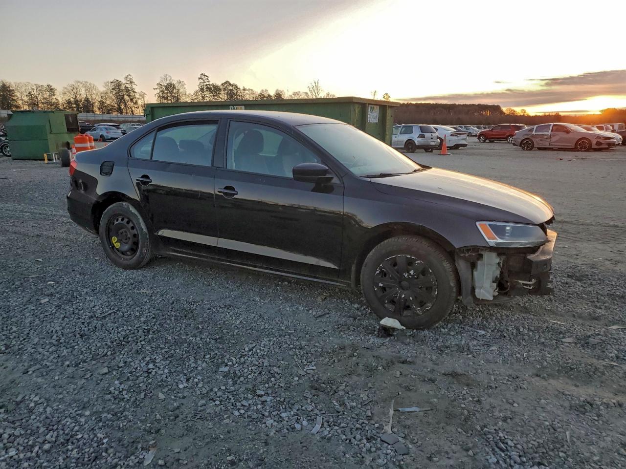 2015 VOLKSWAGEN JETTA BASE photo 4