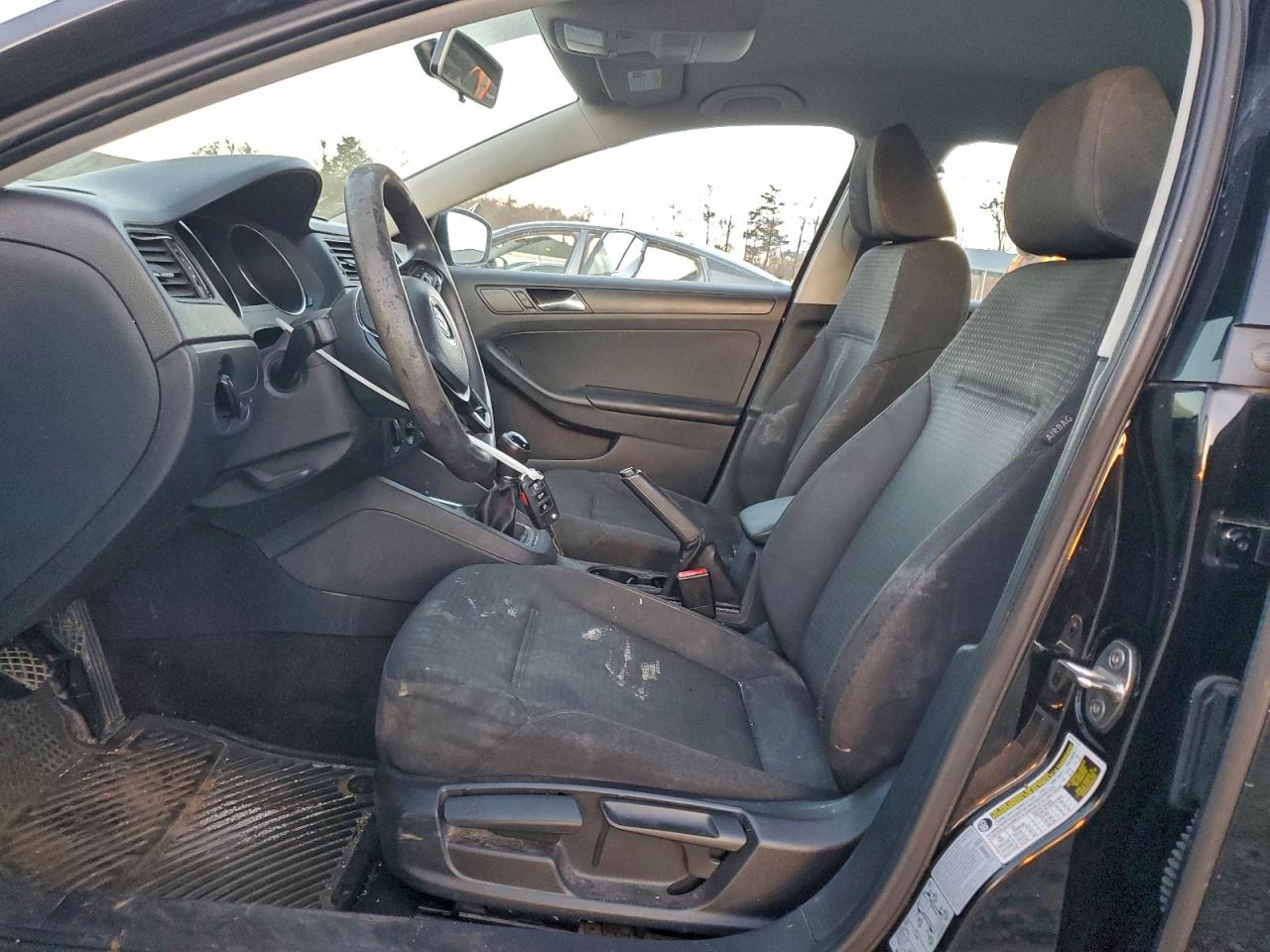 2015 VOLKSWAGEN JETTA BASE photo 7