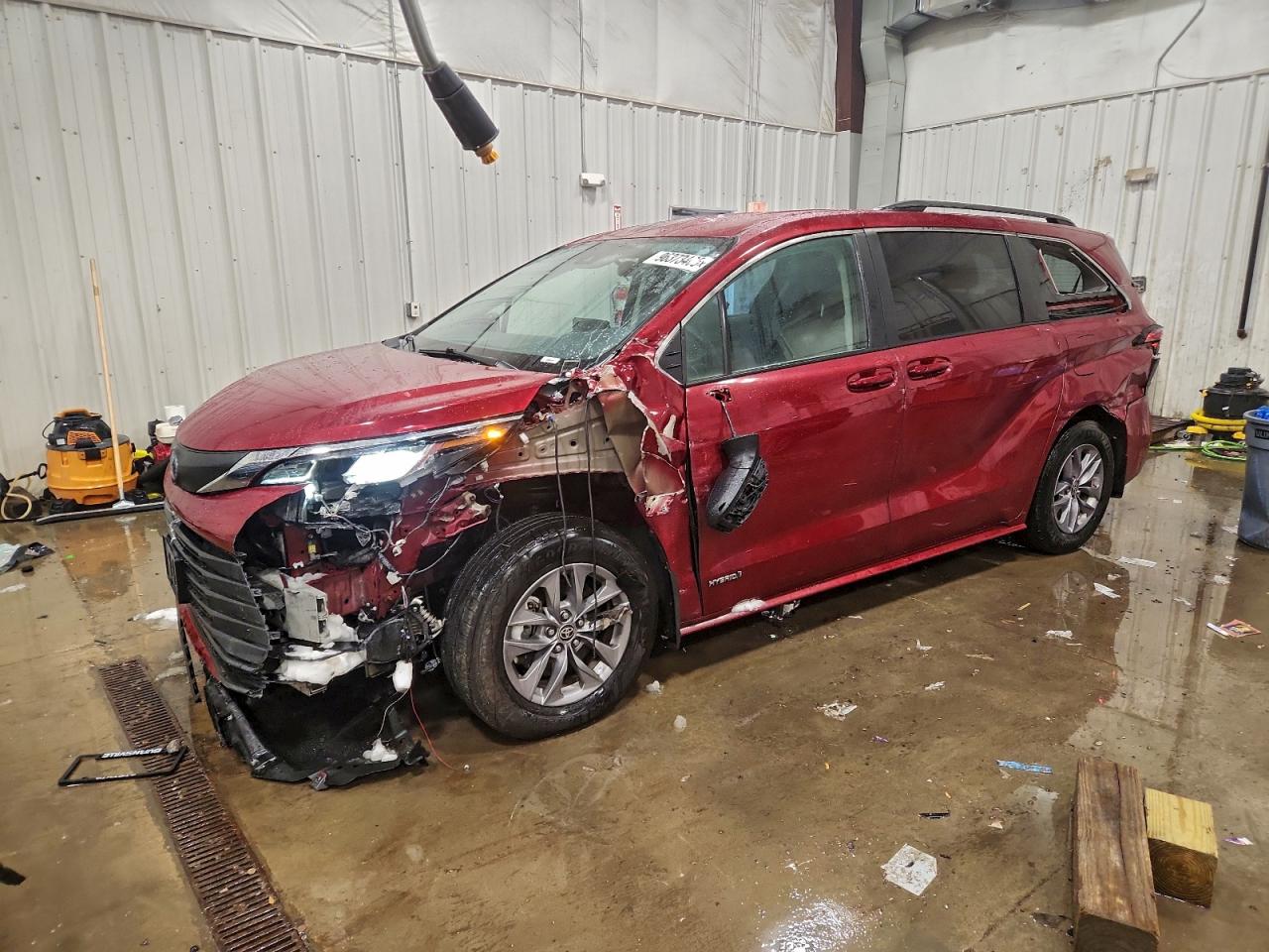 2021 TOYOTA SIENNA