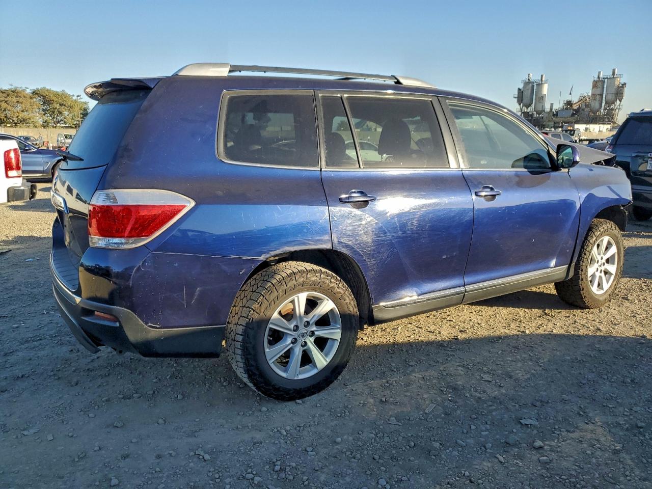 2013 TOYOTA HIGHLANDER BASE photo 5