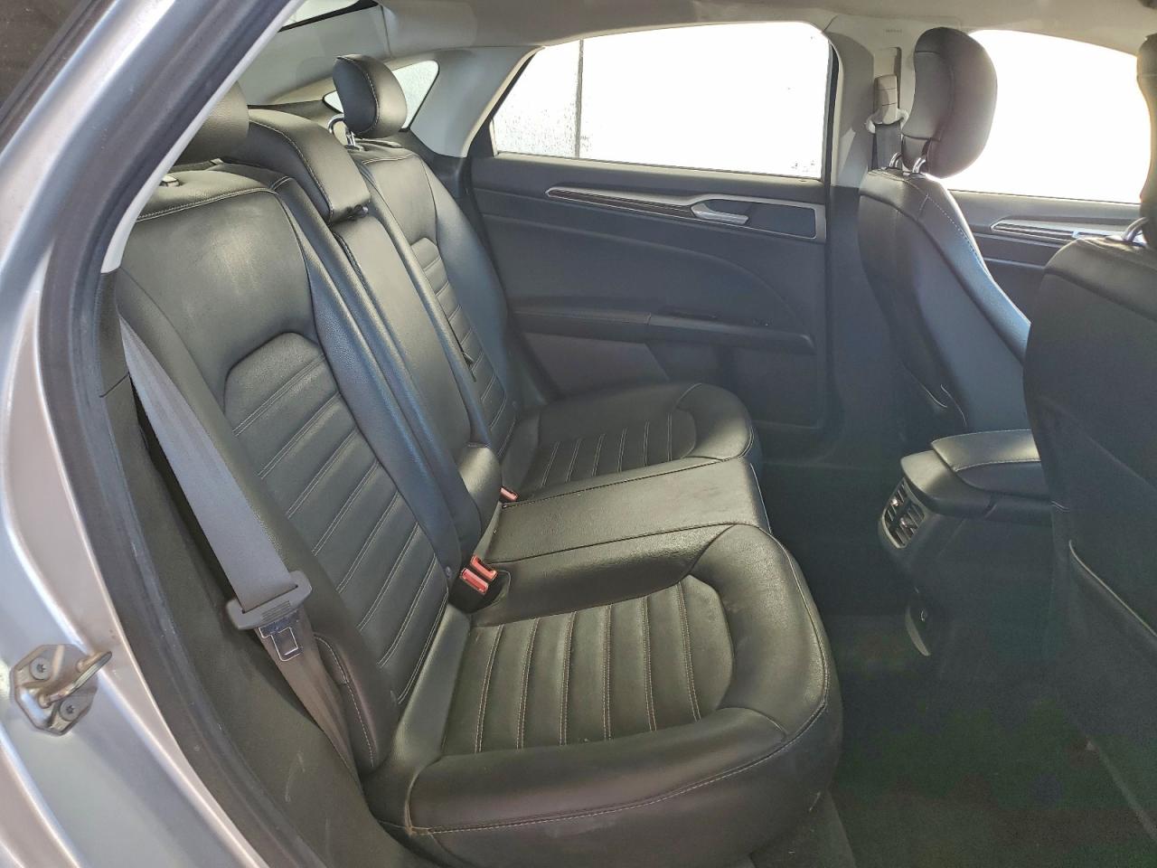 2014 FORD FUSION SE photo 10