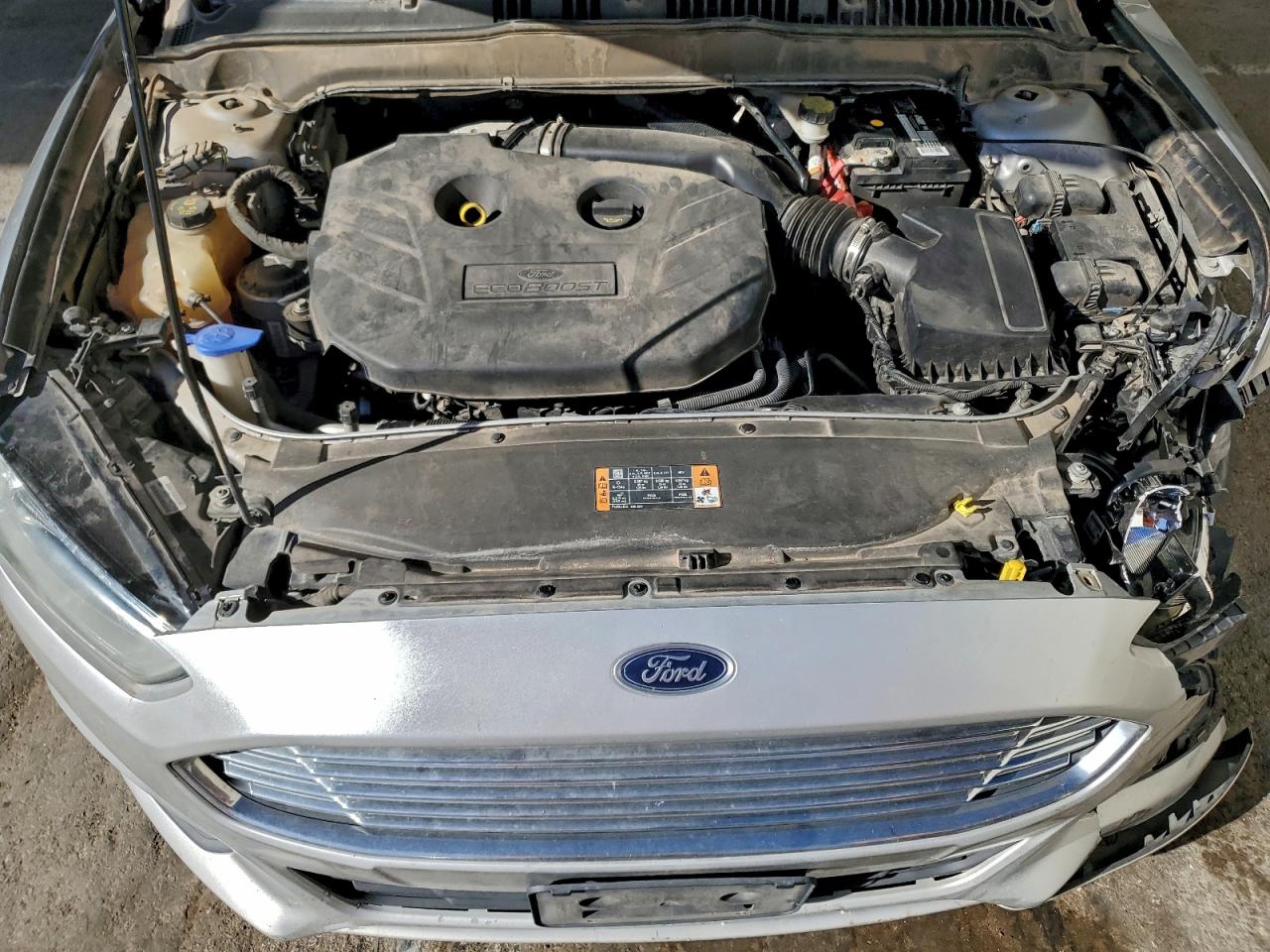 2014 FORD FUSION SE photo 11