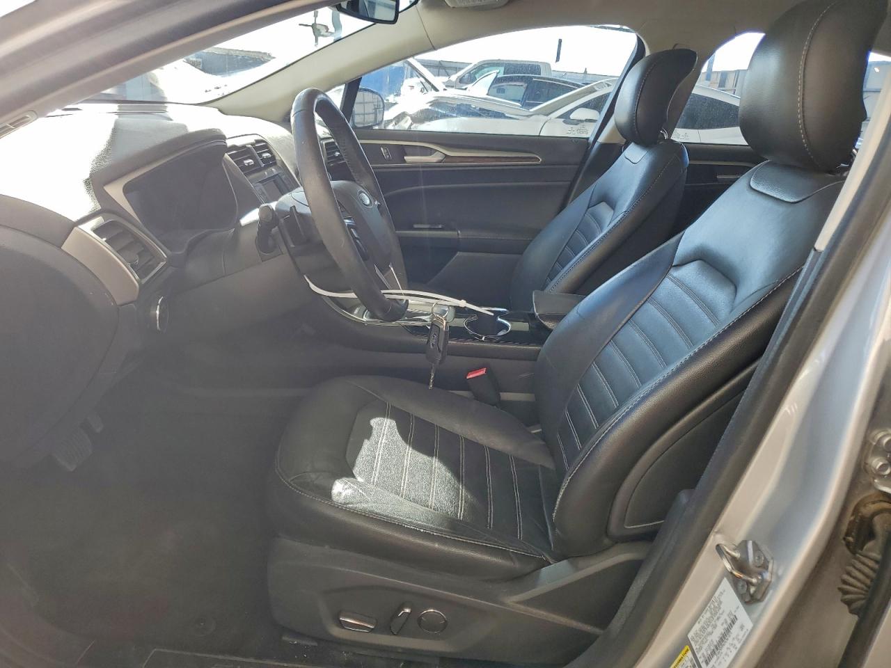2014 FORD FUSION SE photo 7
