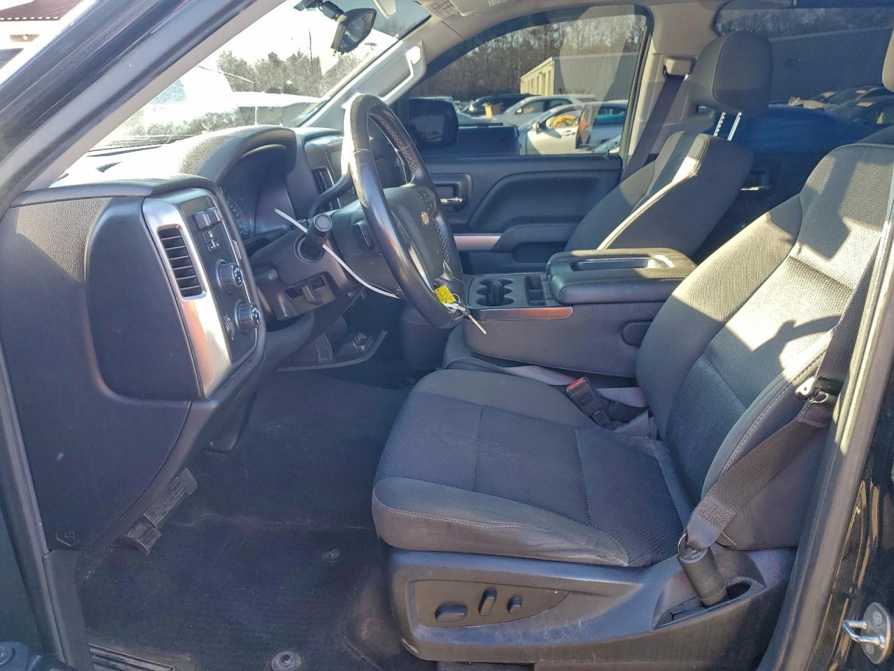 2018 CHEVROLET SILVERADO K1500 LT photo 7