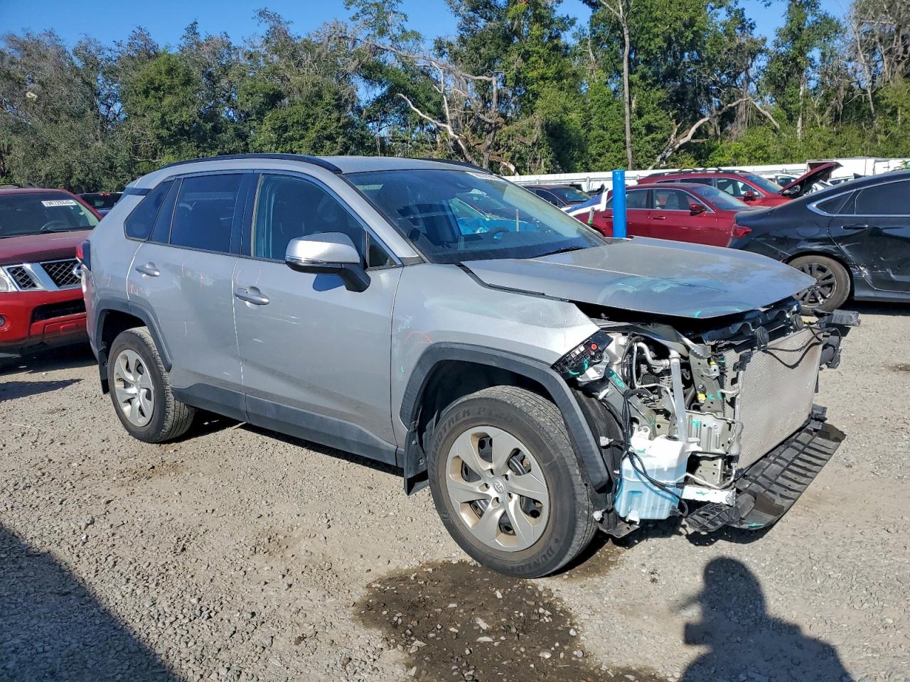 2019 TOYOTA RAV4 LE photo 4