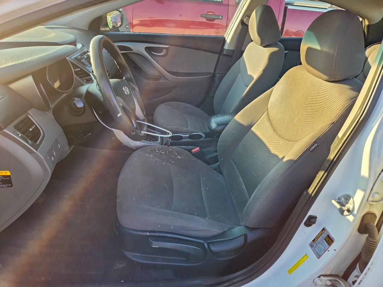 2014 HYUNDAI ELANTRA SE photo 23