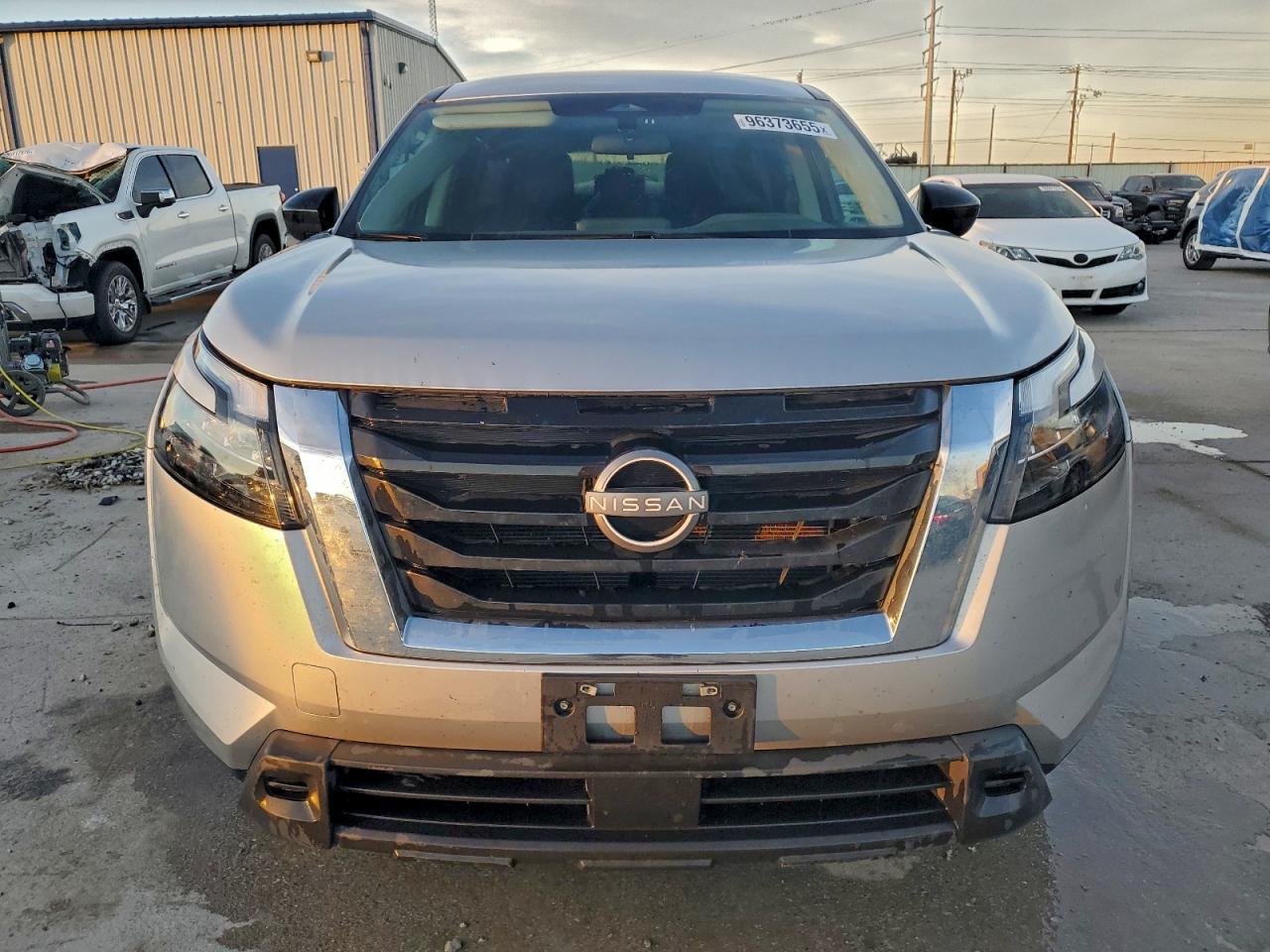 2023 NISSAN PATHFINDER S photo 5