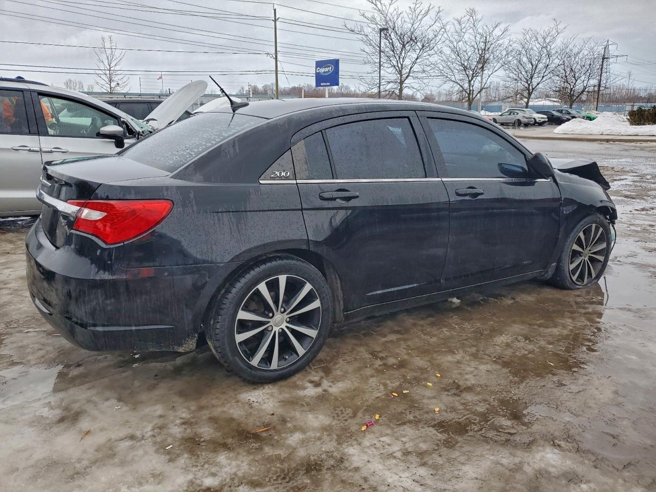 2013 CHRYSLER 200 TOURING photo 3