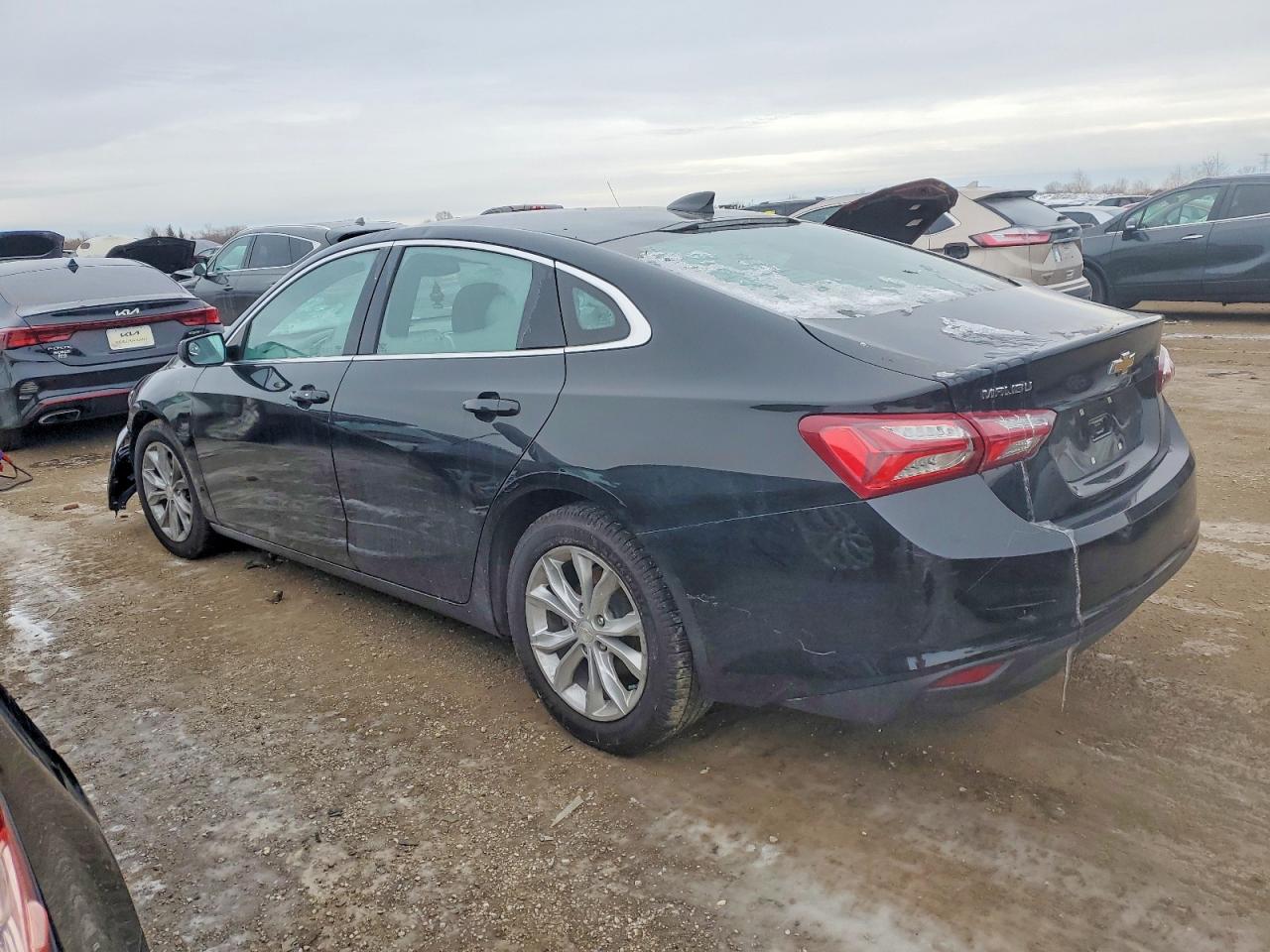 2020 CHEVROLET MALIBU LT photo 2