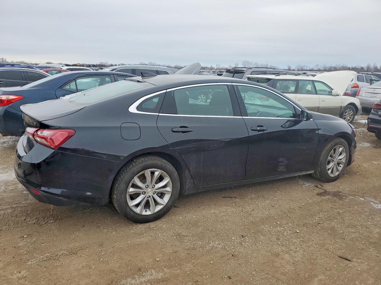 2020 CHEVROLET MALIBU LT photo 3
