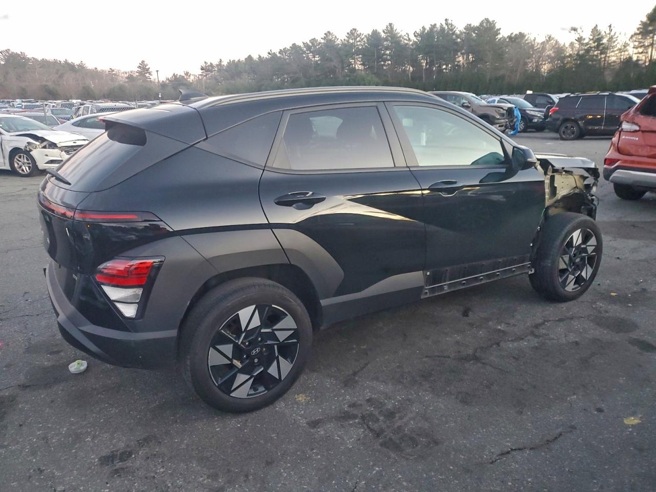 2024 HYUNDAI KONA SEL photo 3