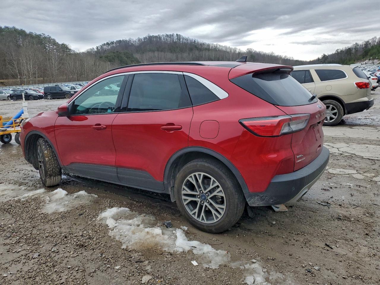 2022 FORD ESCAPE SEL photo 2