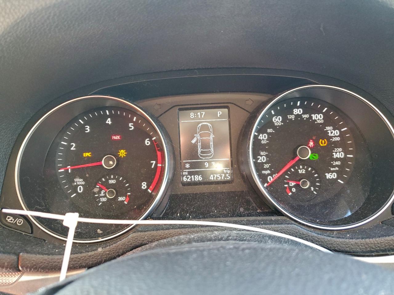 2017 VOLKSWAGEN PASSAT S photo 9