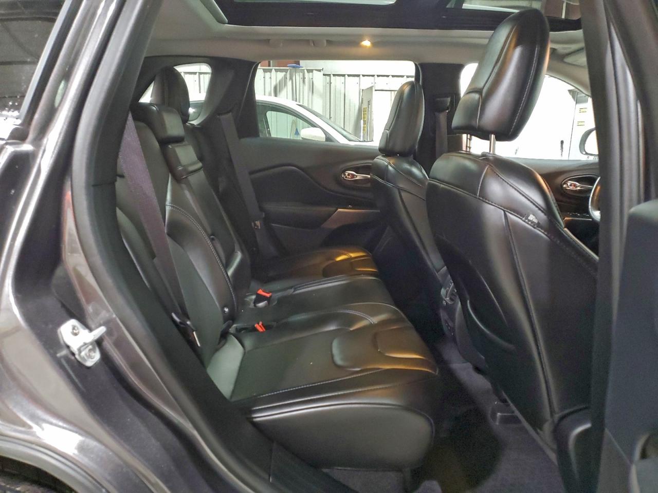 2019 JEEP CHEROKEE LATITUDE PLUS photo 11
