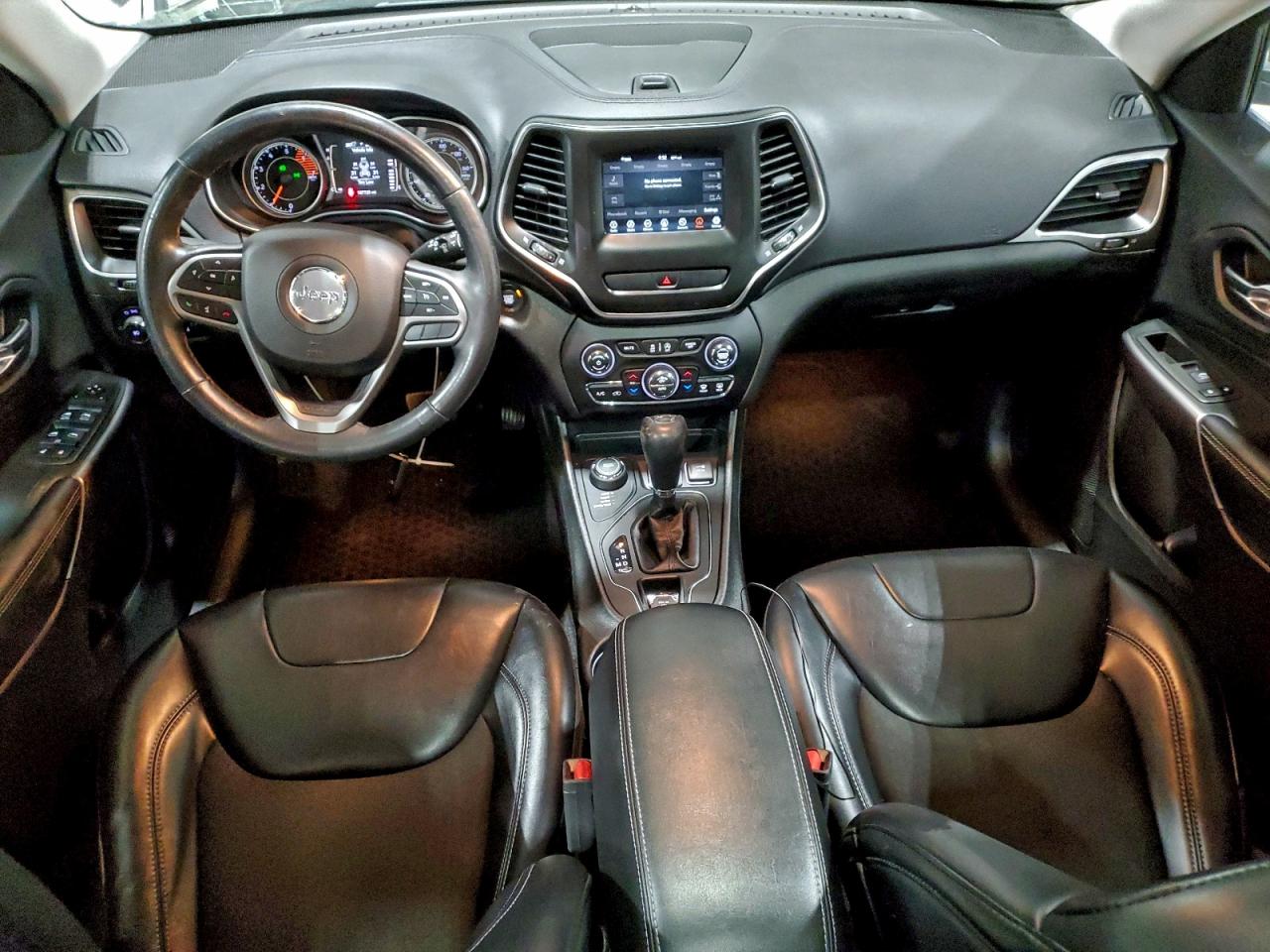 2019 JEEP CHEROKEE LATITUDE PLUS photo 8