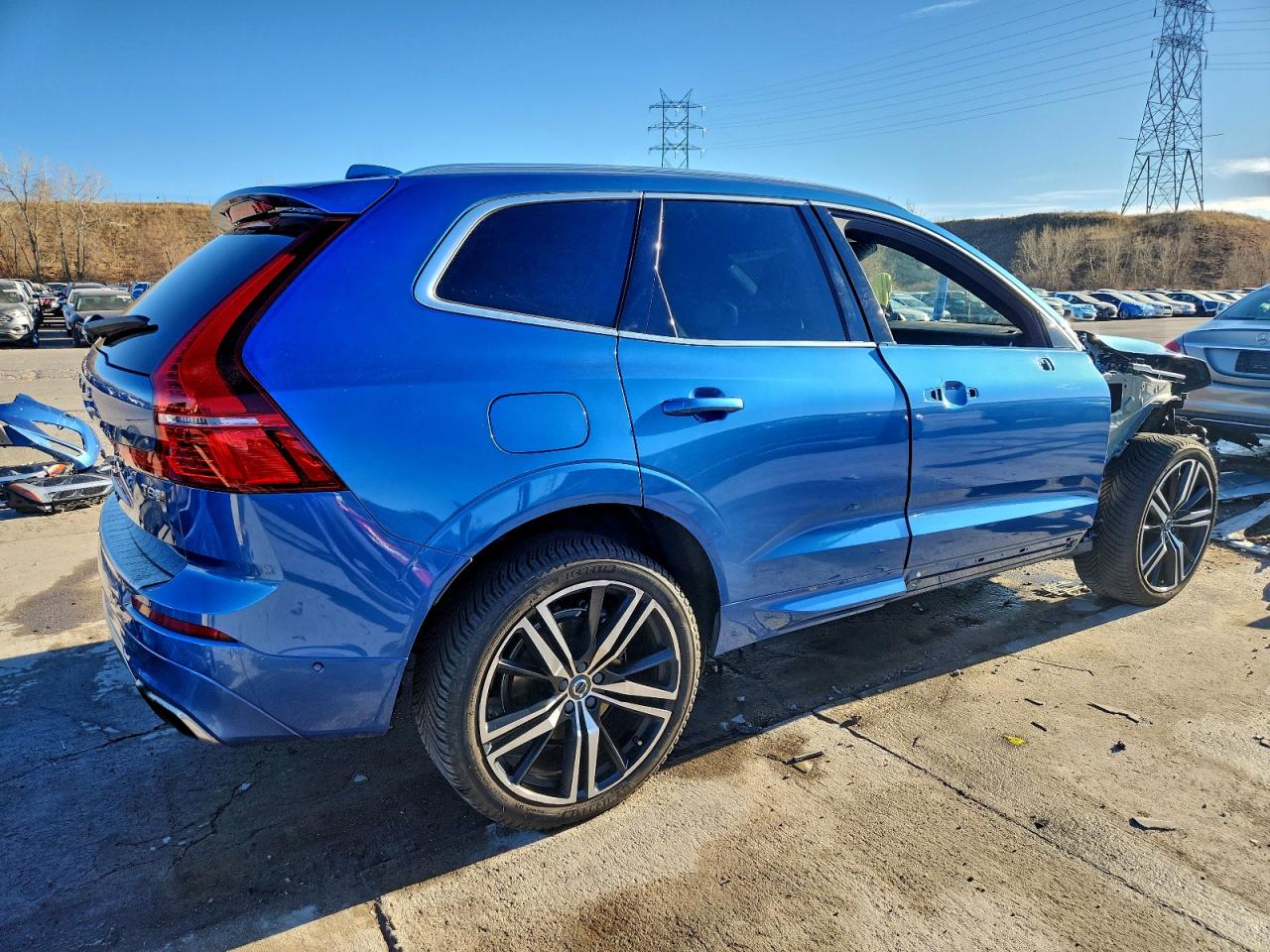 2019 VOLVO XC60 T8 R-DESIGN photo 3