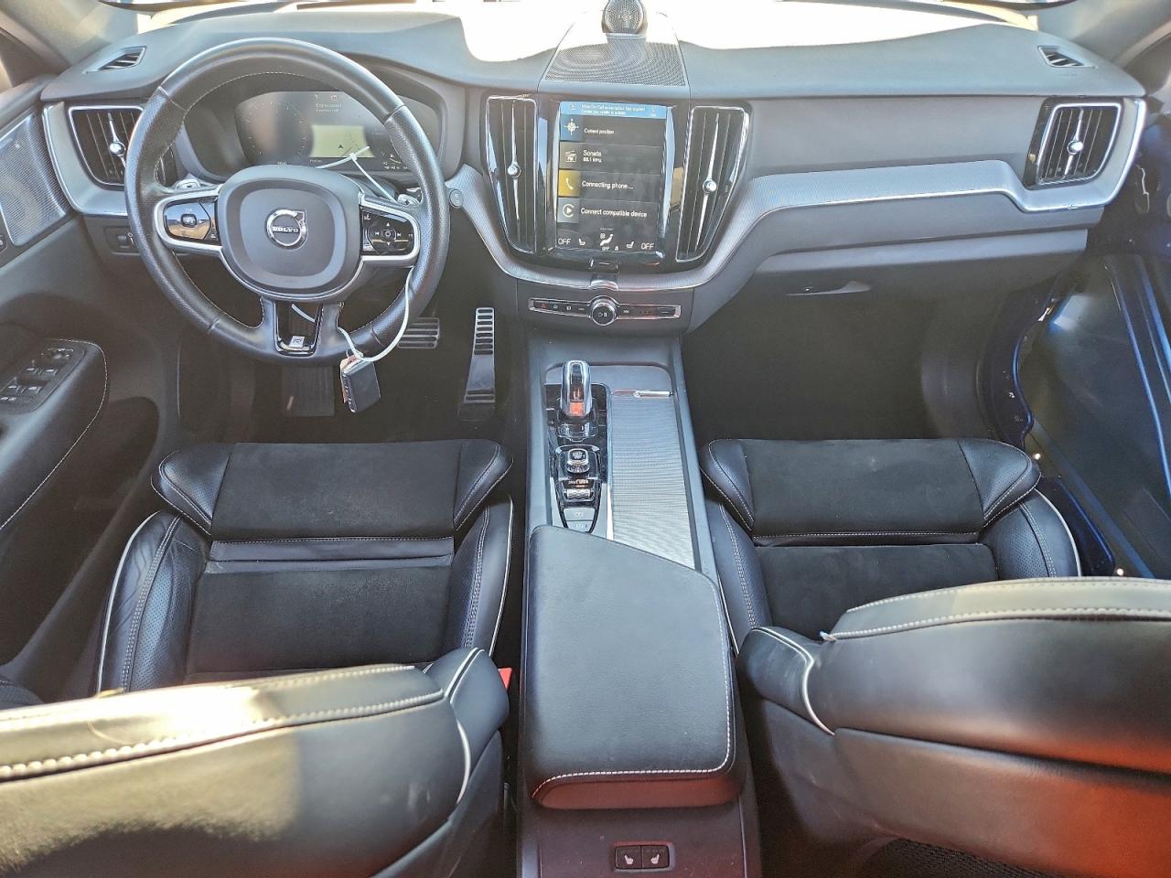 2019 VOLVO XC60 T8 R-DESIGN photo 8