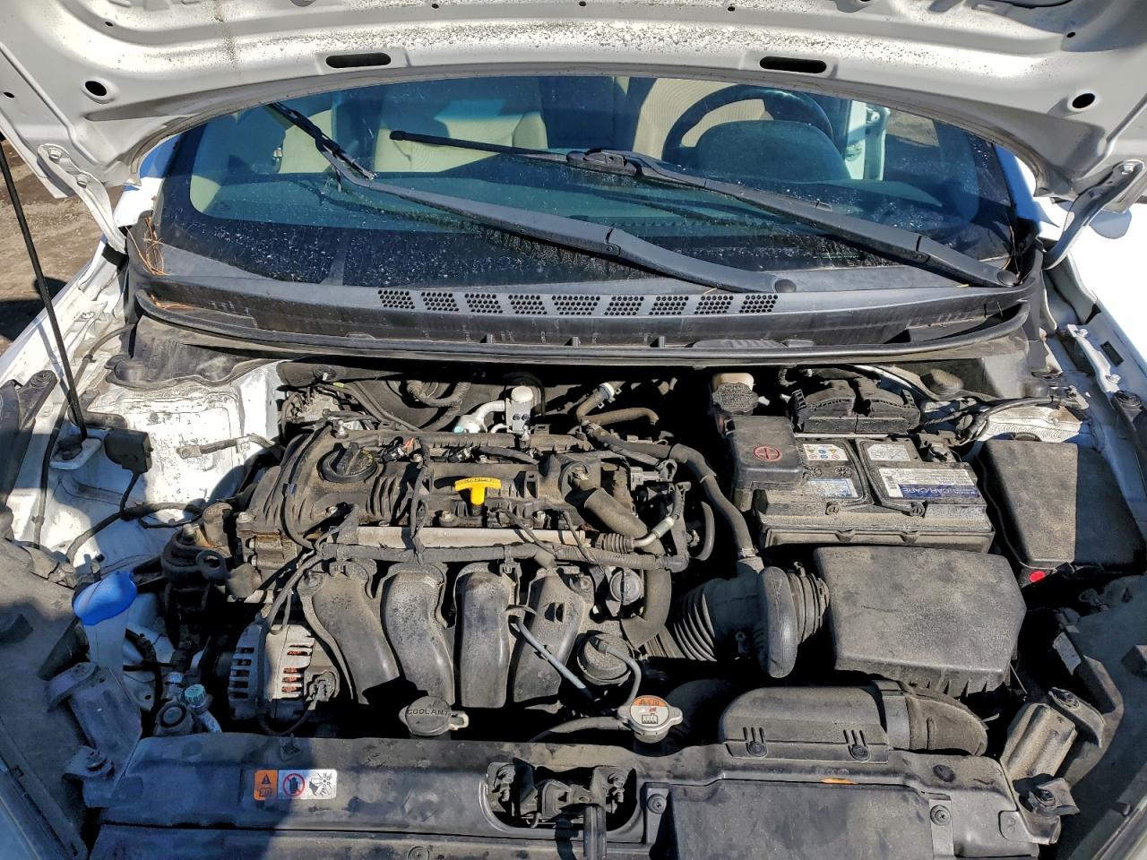 2016 HYUNDAI ELANTRA SE photo 21