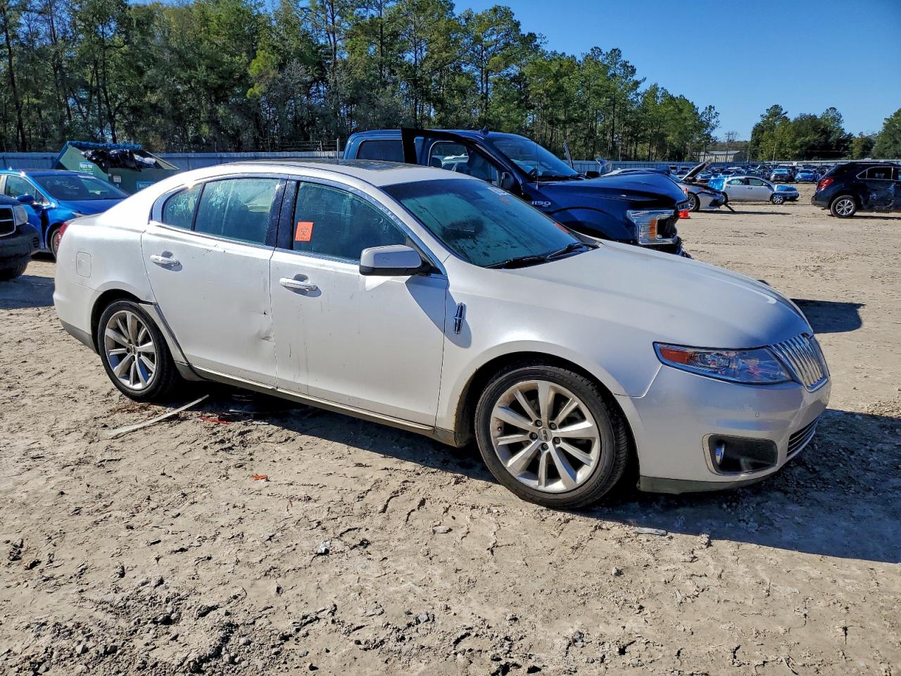 2010 LINCOLN MKS photo 7