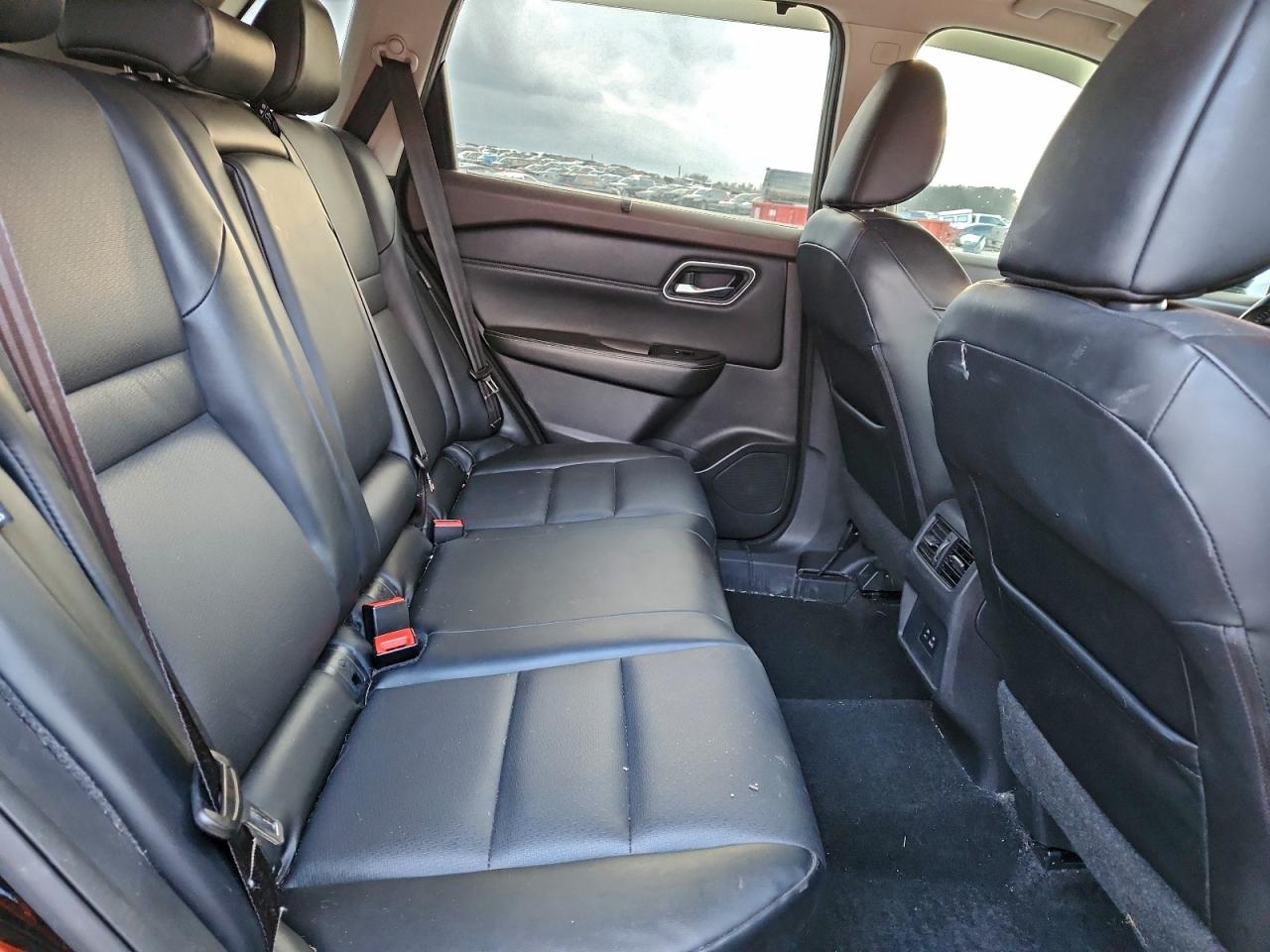 2021 NISSAN ROGUE SV photo 21