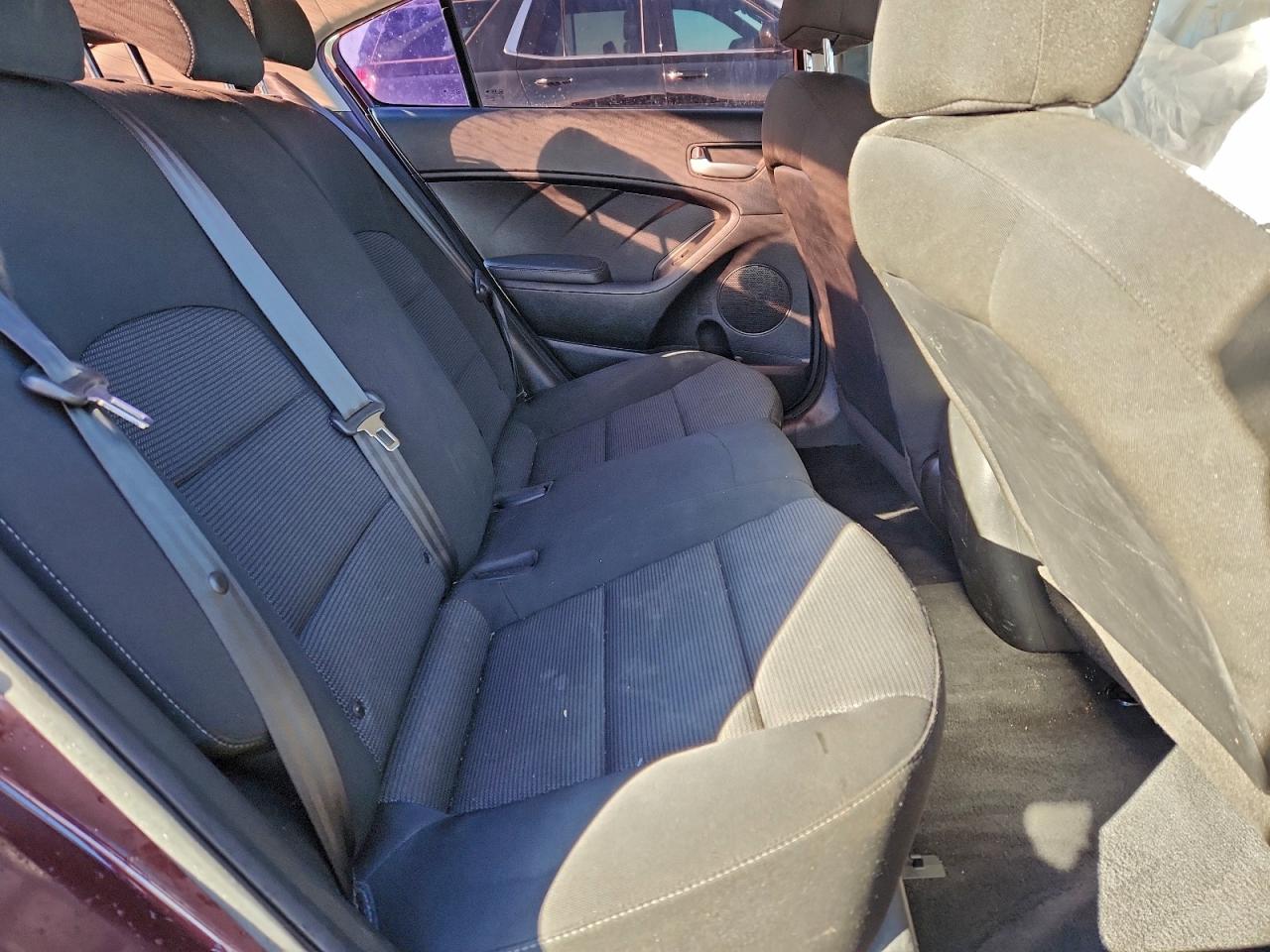 2018 KIA FORTE LX photo 28