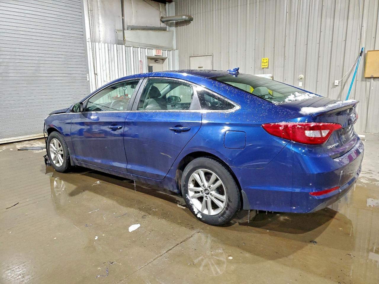 2015 HYUNDAI SONATA SE photo 3