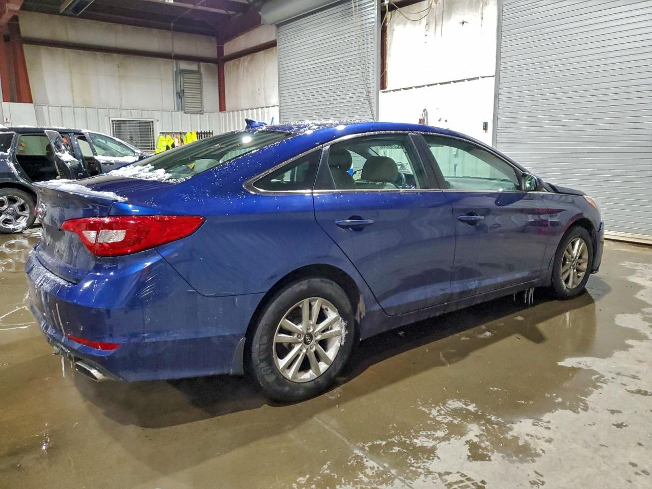 2015 HYUNDAI SONATA SE photo 5