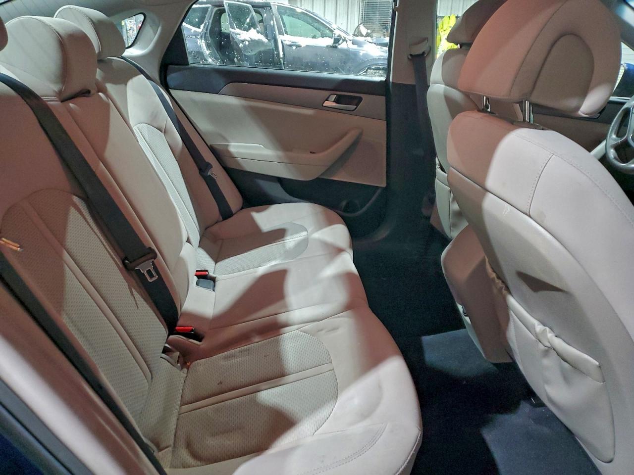 2015 HYUNDAI SONATA SE photo 19