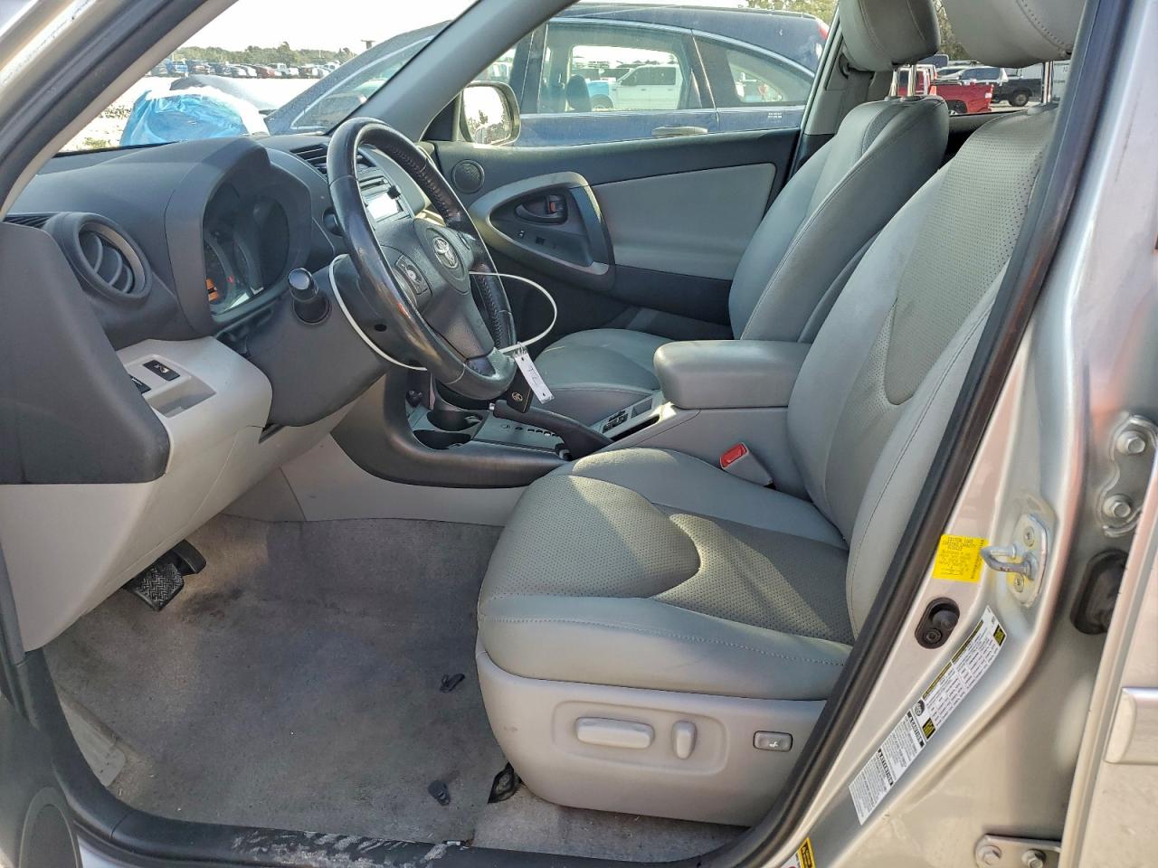 2012 TOYOTA RAV4 LIMITED photo 13