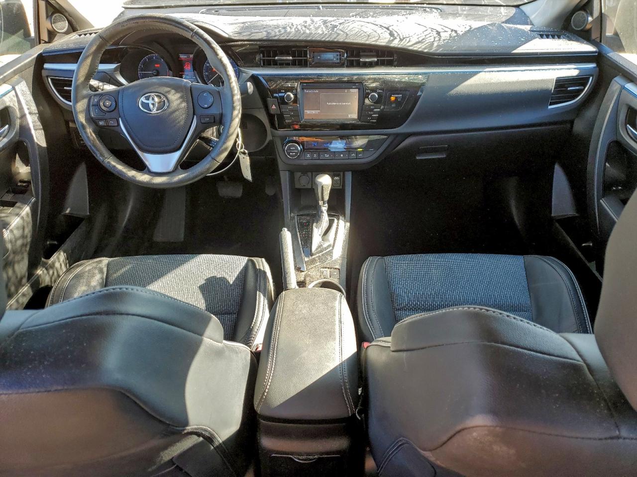 2016 TOYOTA COROLLA L photo 8