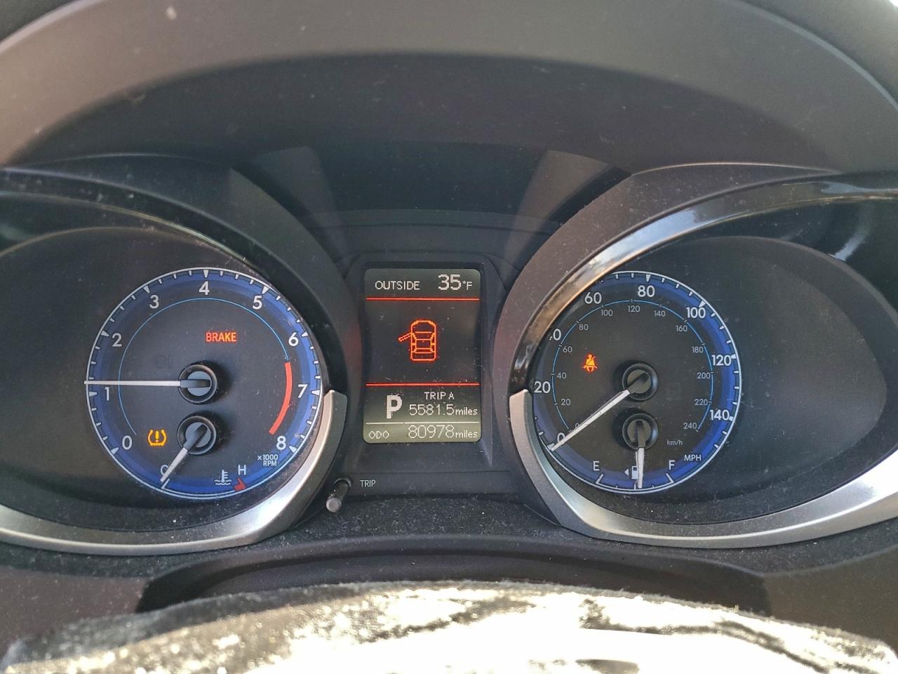 2016 TOYOTA COROLLA L photo 9