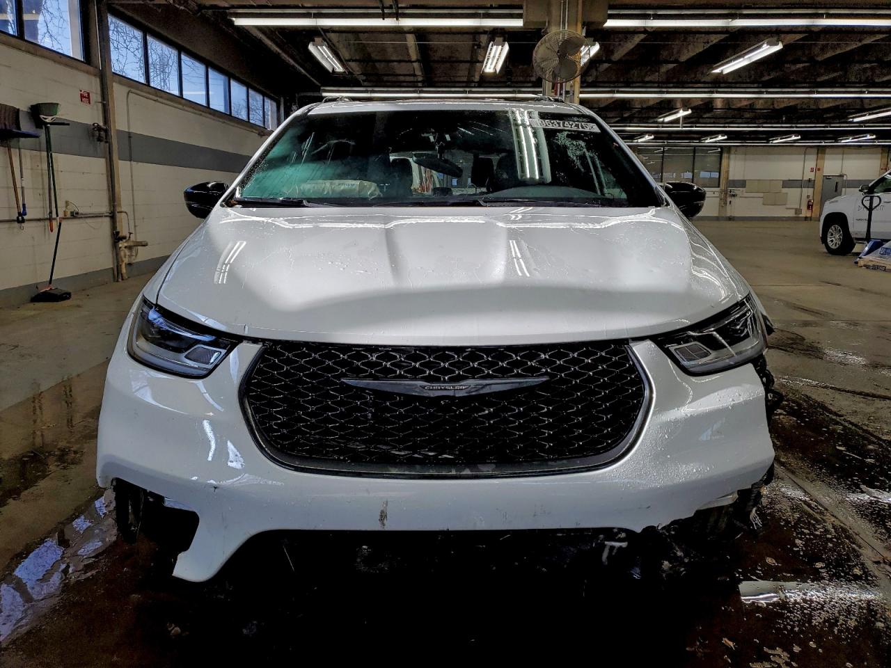 2025 CHRYSLER PACIFICA LIMITED photo 5