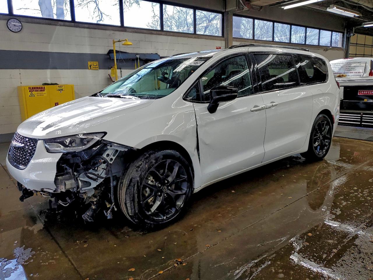 2025 CHRYSLER PACIFICA