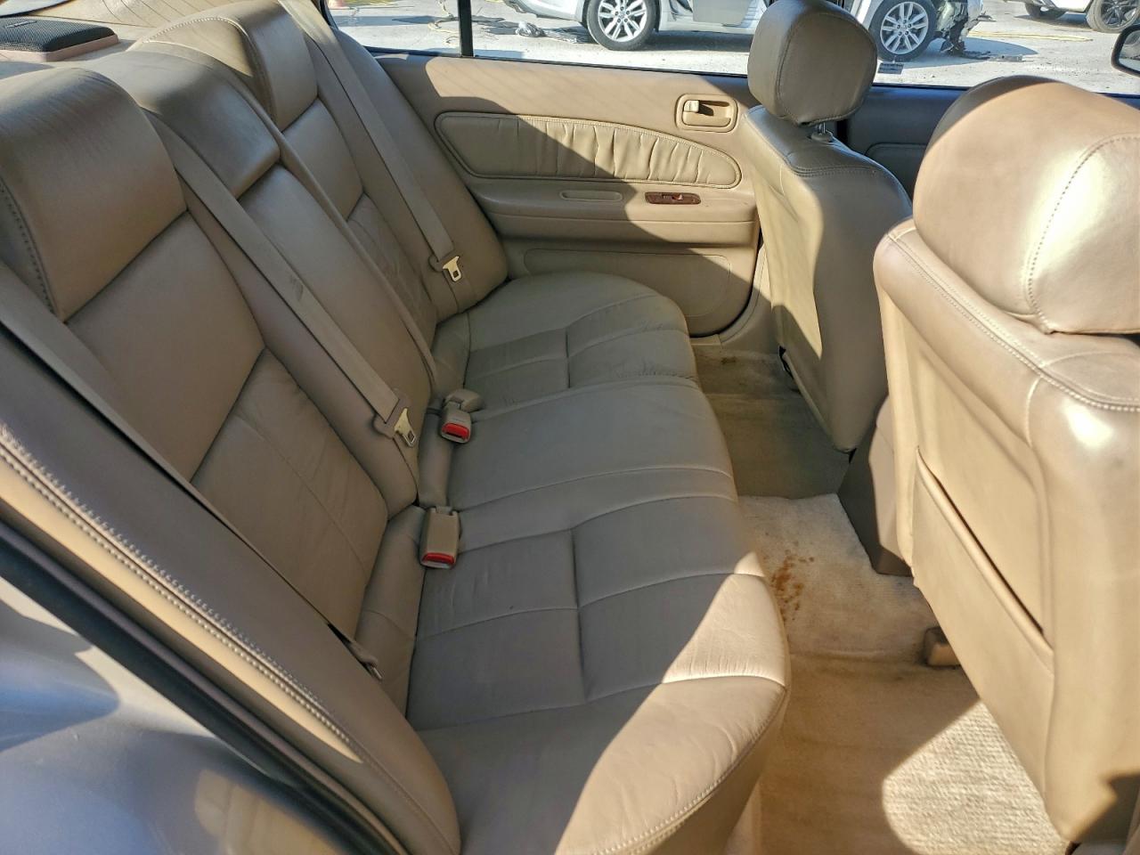 1999 NISSAN MAXIMA GLE photo 10