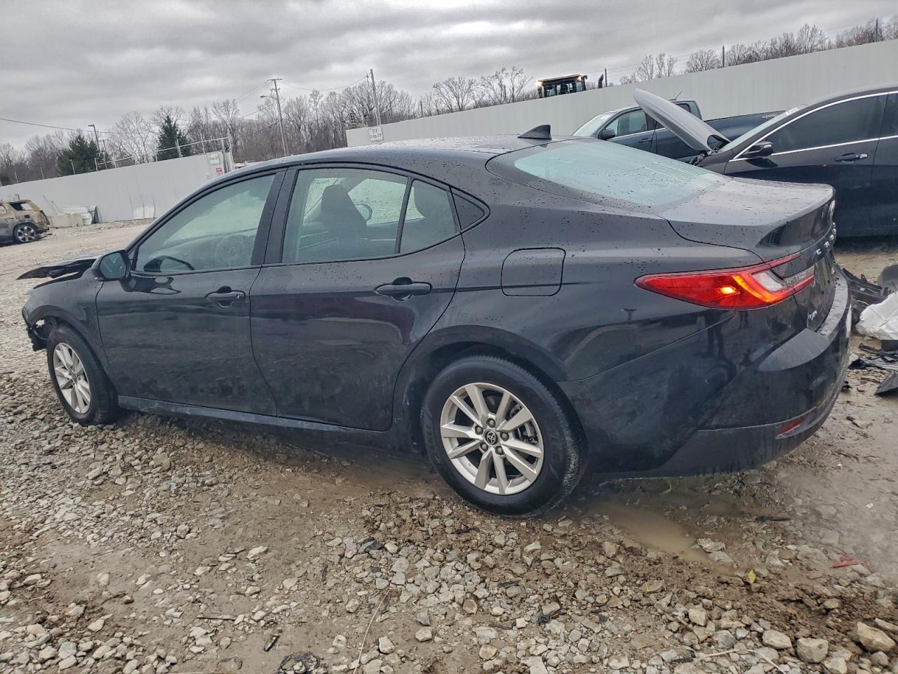 2025 TOYOTA CAMRY XSE photo 2